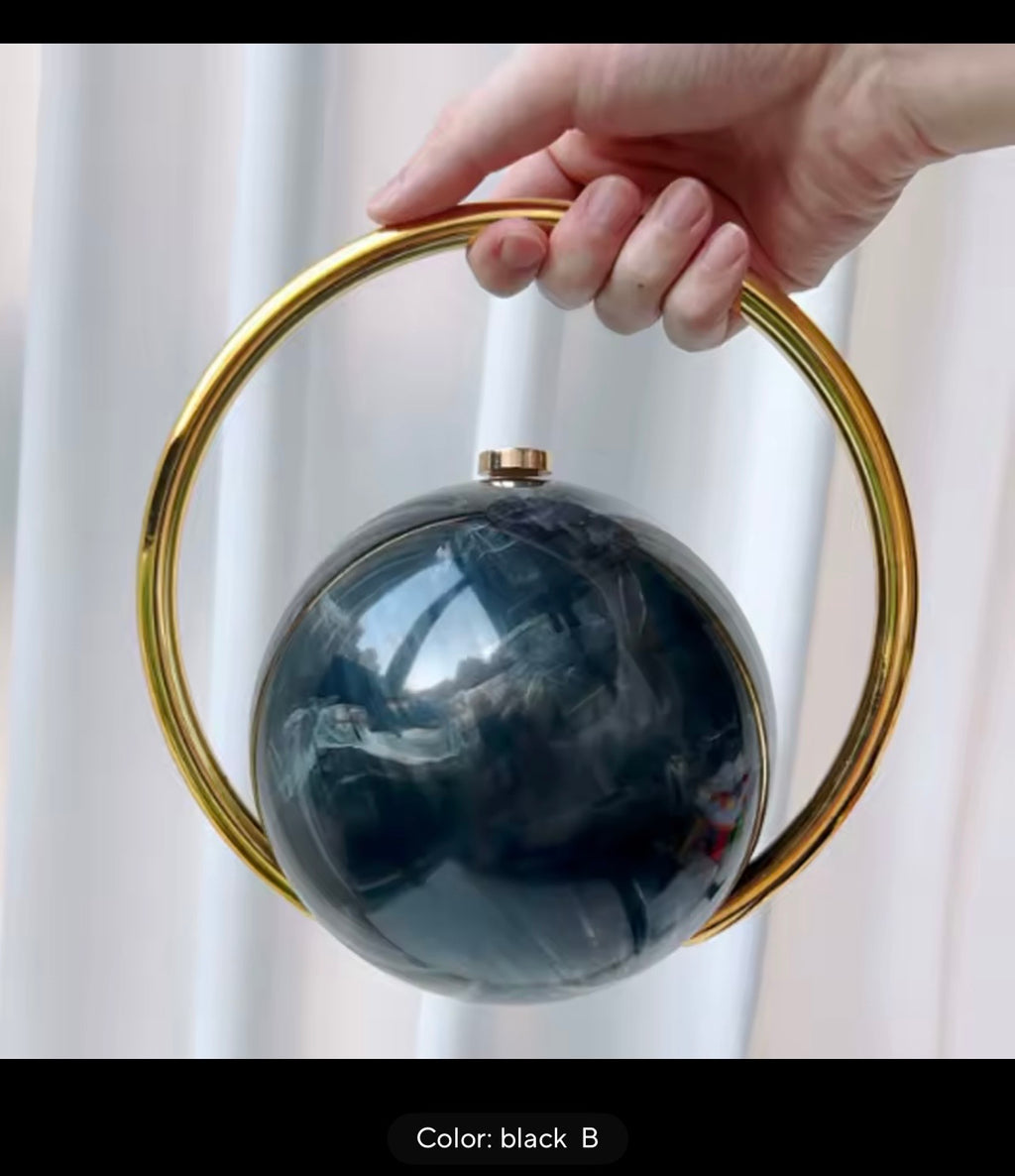 Marbled Orb Clutch