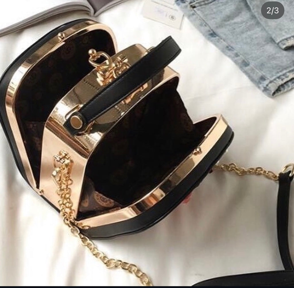 ✨ Black & Gold Floral Pearl Handbag