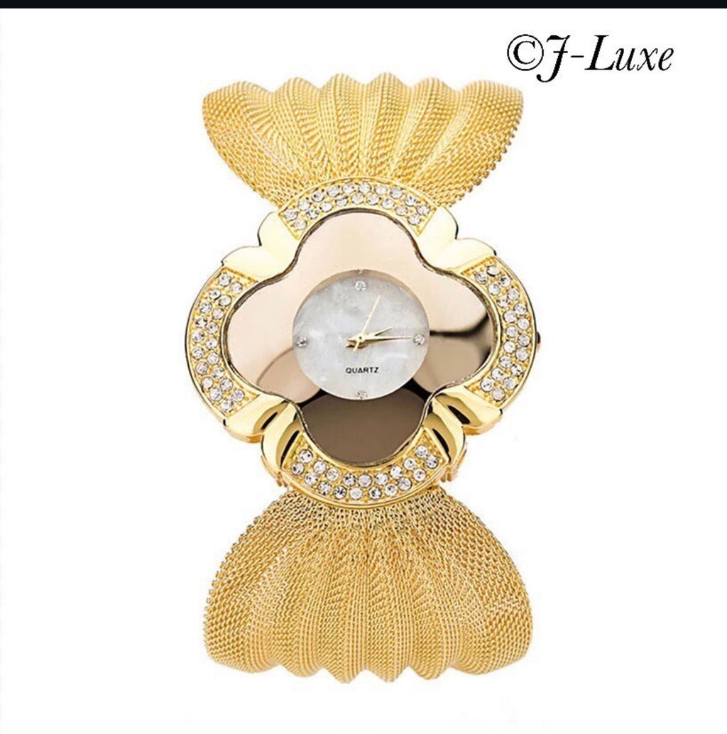 ✨ Gold Clover Mesh Watch